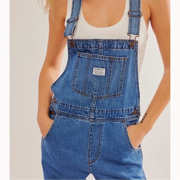 Levi’s Premium Denim Overalls Women’s Size Medium - Picture 3 of 9